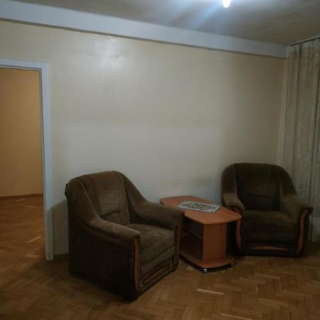 Дворец Украина Двухкомнатная Kiev Exteriör bild